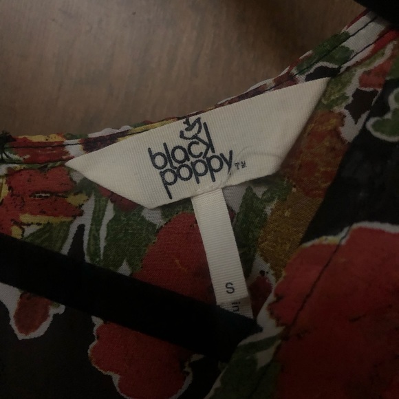 Flowy floral and lace sheer top - Picture 3 of 7